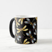 Naadloos patroon met gouden libellen magische mok (Voorkant links)