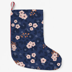 Naadloos patroon met luipaard huid en roze klein kleine kerstsok