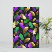 Naadloos patroon met Mardi Gras-veren Briefpapier (Staand voorkant)