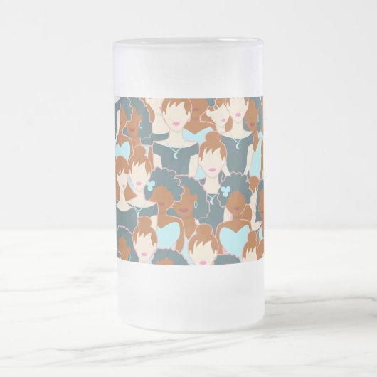 Naadloos patroon met zwarte meisjes en witte meisj matglas bierpul (Center)