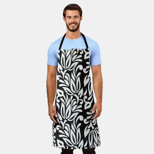 Naadloze  zwarte en witte florale pap schort (Gedragen)