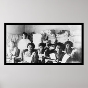 Naaiklasse op de Indische Bismarck School 1922 Poster