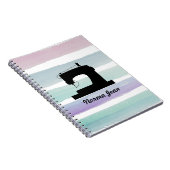 naaimachine / Jouw naam Waterverf gestreept Notitieboek (Rechterzijde)