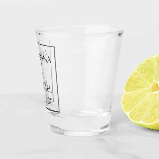 Naam en datum van het klassieke bruidspaar shot glas (Rechts)