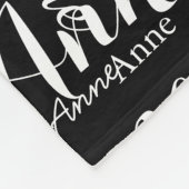 Naam Gedrukt in Wit All-Over a Zwart Fleece Deken (Hoek)