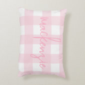 Naam met roze en witte buffel dambordpatroon accent kussen (Achterkant (Verticaal))