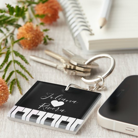 Naam van piano- en hartscript sleutelhanger (Voorkant Rechts)