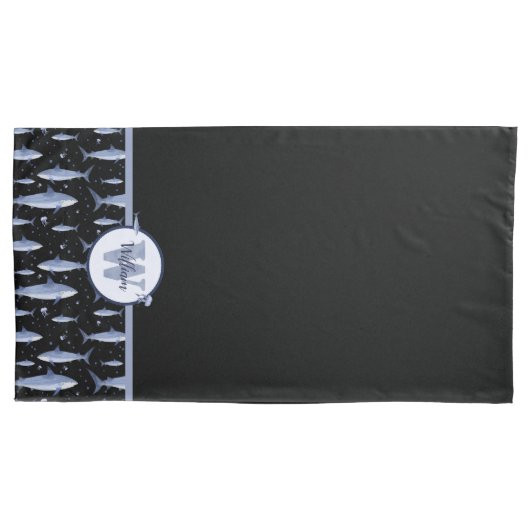 Naam + Waterverf Monogram Shark | Zwart-blauw Kussensloop (Voorkant-Links)