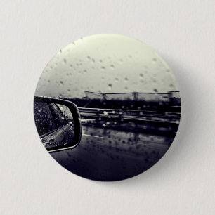 Naar buiten kijken na regen ronde button 5,7 cm