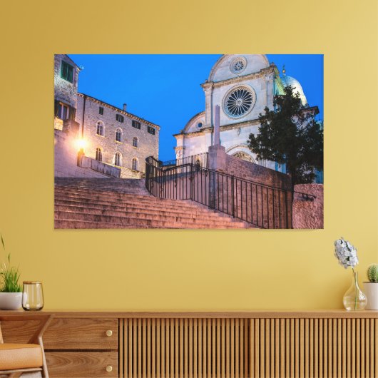 Nacht uitzicht trappen en kerk in Split, Kroatië Canvas Afdruk (Insitu (Woonkamer))