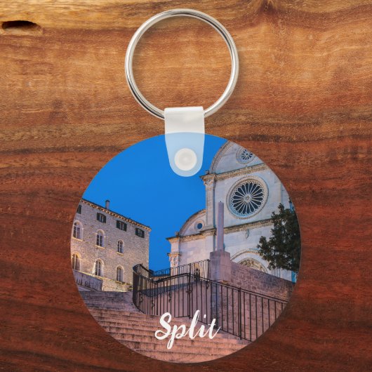 Nacht uitzicht trappen en kerk in Split, Kroatië Sleutelhanger (Voorkant)