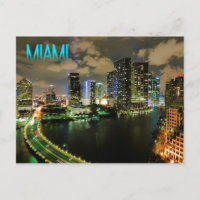 Nacht Uitzicht van Brickell Skyline in Miami, Flor