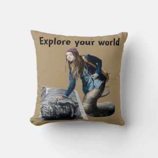 Naga Explorez World Travel Imaginaire Art Coussin