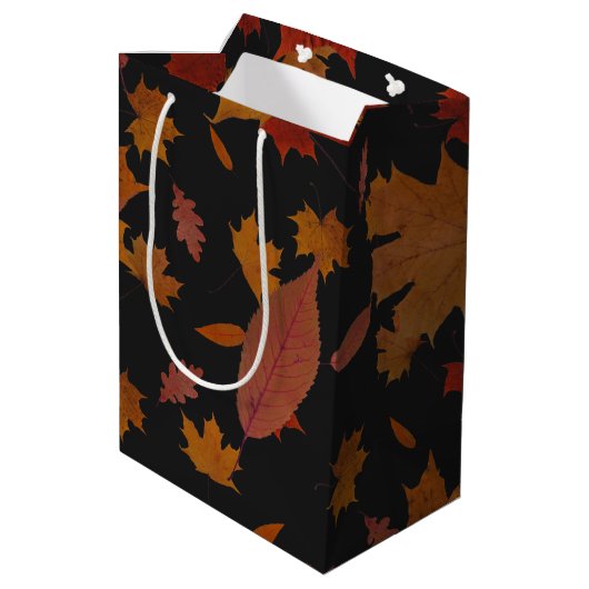 Najaarsbladeren met aangepaste kleuren en tekst medium cadeauzakje (Achterkant Gekanteld)