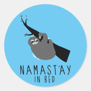 namast 'ay in bed luiaard ronde sticker