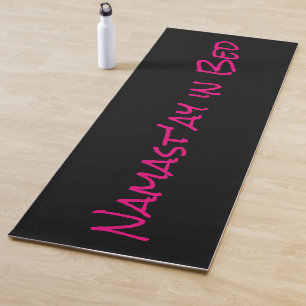 Namast'ay dans le tapis drôle de calembour de yoga