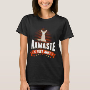 Namaste 6 voet afstand vos met gezichtsmasker yoga t-shirt