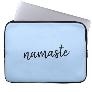 Namasté   Pastel Blue Yoga Spirituele aanhef Laptop Sleeve