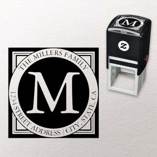 Namen, initiële van de achternaam en retouradres zelfinktende stempel