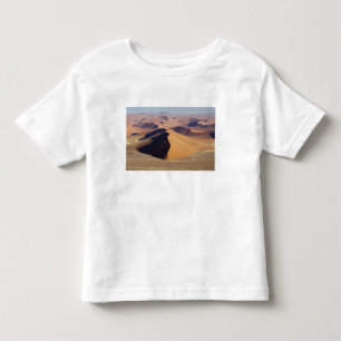 Namibië, Namib-Naukluft Park. Luchtfoto van Kinder Shirts
