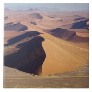 Namibië, Namib-Naukluft Park. Uitzicht van de luc Tegeltje