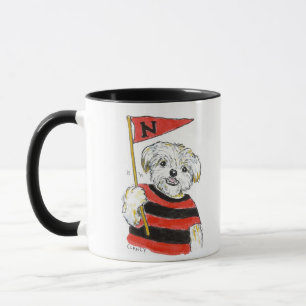 Nan se réjouit de la tasse de café de l'équipe
