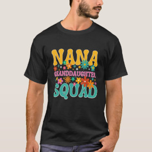 Nana Granddochter Squad groovy nana for Women Gra T-shirt