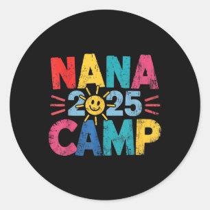 Nana Kamp 2025 Gezinsvakantie Zomer Kampeerploeg Ronde Sticker
