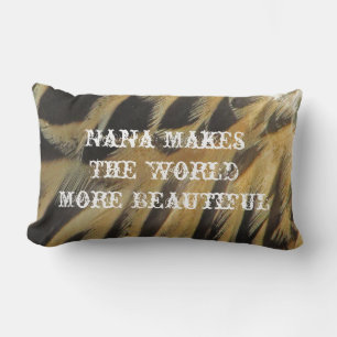 Nana maakt de wereld mooi, elegante bruine veren kussen