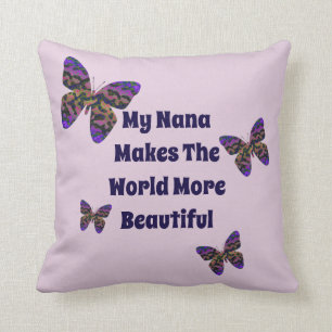 Nana maakt de wereld mooi, grootmoeder Butterfly Kussen