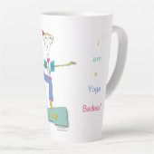 'Nancy Loo' Yoga Latte Mug (Angle droit)