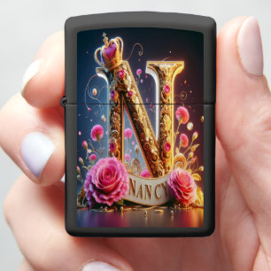 Nancy Royal N met bloemen