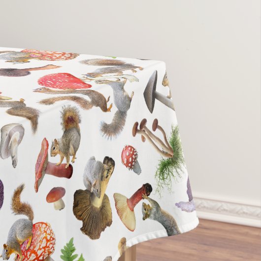 Nappe aux Écureuils et Champignons (In Situ)