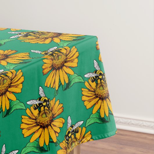 Nappe Bee on Sunflower Flower Pattern Design Green  (In Situ)