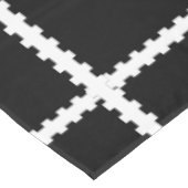 Nappe Black Peace Joie À feuillage persistant cônes Serr (Angle)