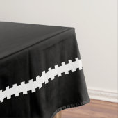 Nappe Black Peace Joie À feuillage persistant cônes Serr (In Situ)