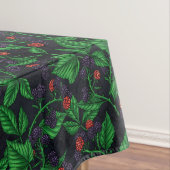 Nappe Blackberry sur gris foncé (In Situ)