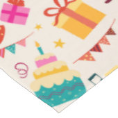 Nappe Bonne impression de fête d'anniversaire (Angle)