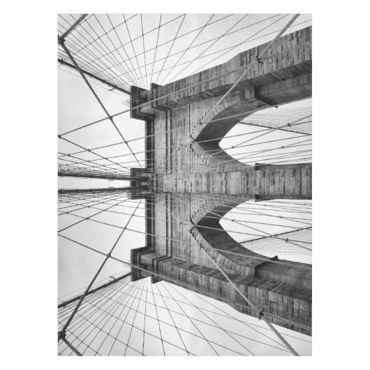 Nappe Brooklyn Bridge Architectural Detail Closeup (Devant)