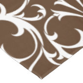 Nappe Brown foncé classique et blanc Damas Floral (Angle)