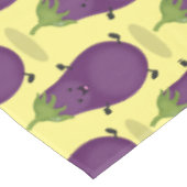 Nappe Caricature d'aubergine d'aubergine joliment heureu (Angle)