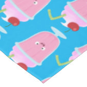 Nappe Caricature de crème glacée de fraise mignonne (Angle)