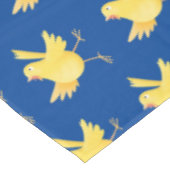 Nappe Caricature d'oiseau canari jaune chantant mignon (Angle)