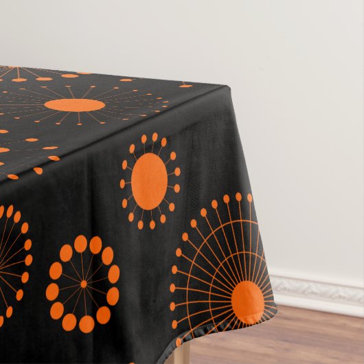 Nappe Cercles d'Halloween orange sur le noir (In Situ)