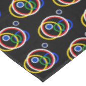 Nappe Cercles multicolores festifs sur fond noir (Angle)