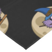 Nappe Chouette de l'assistant de dessin animé volant sur (Angle)