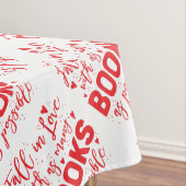 Nappe chute dans l'amour avec des livres comme possible (In Situ)