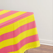Nappe Conception des rayures rose et jaune (In Situ)