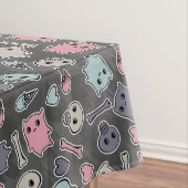 Nappe Crânes, et coeurs sur l'arrière - plan noir (In Situ)