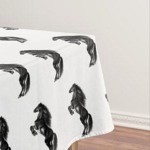 Nappe de Cheval Noir dressée